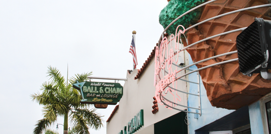 Restaurant Ball & Chain